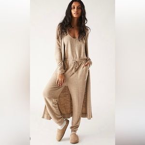 Free People Bicoastal Set - color Coyote